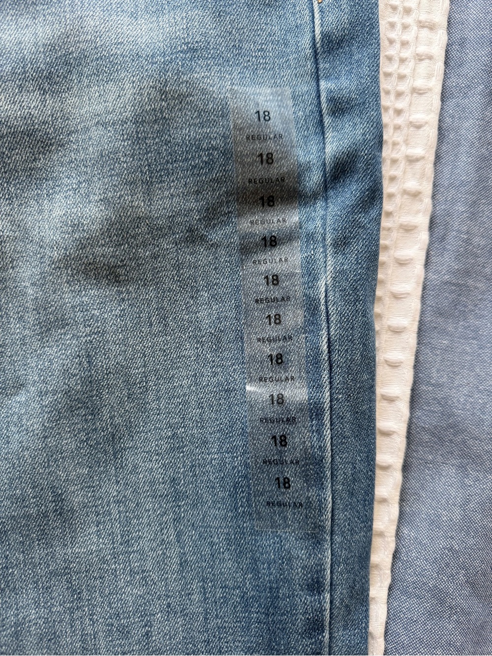 American Eagle Women’s High Rise Straight Jean - Picture 2 of 5
